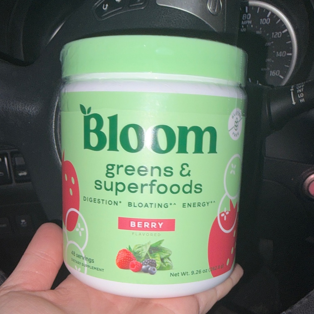 Bloom Berry Flavored Greens & Superfoods 48 Servings